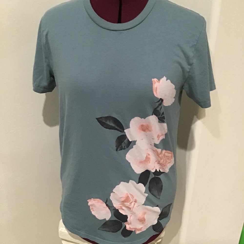 Hollister California- Floral Cotton Tee